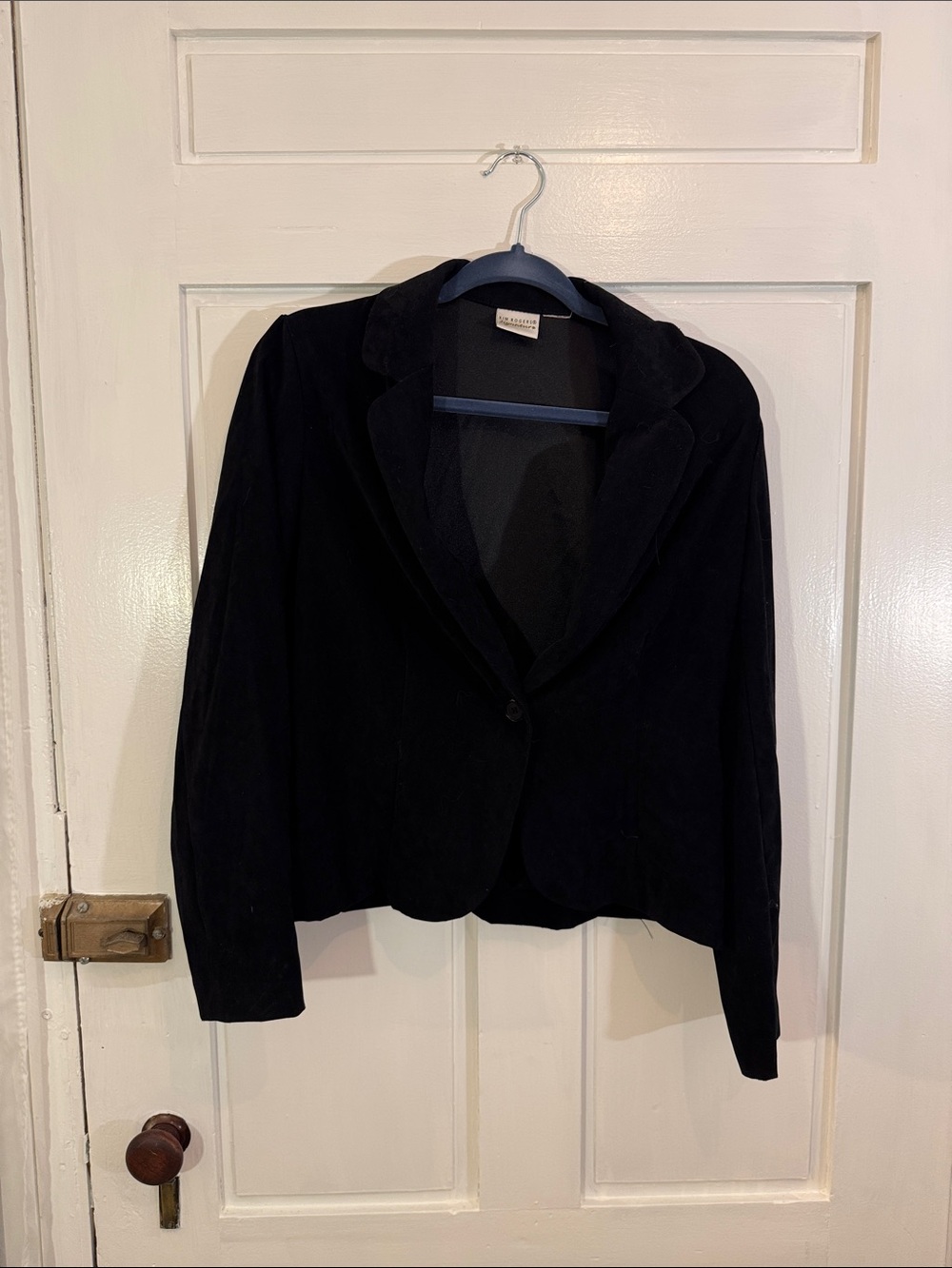 Black Velveteen Cropped Late 90s, Early 2000s Vintage Jacket (Women’s)
